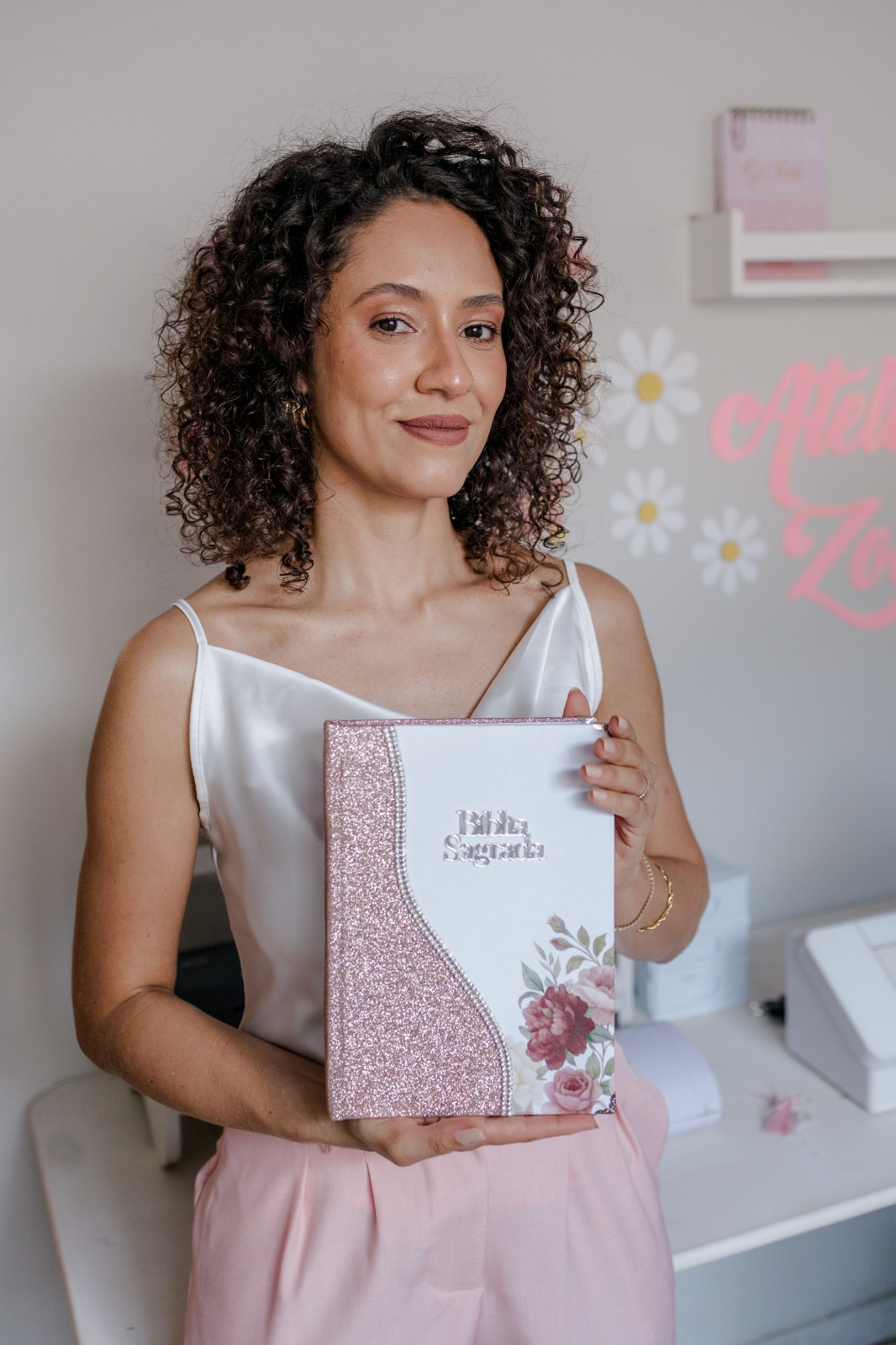 Priscila Sales — Fundadora do Ateliê Zoê